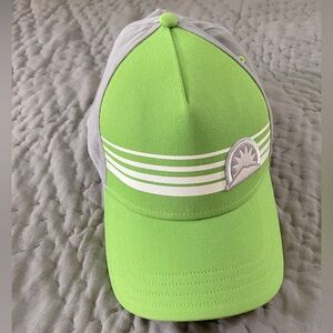 Sunday River Maine Resort Lime & Gray Men's Cap Hat Golf Ski Snowboard Mountains